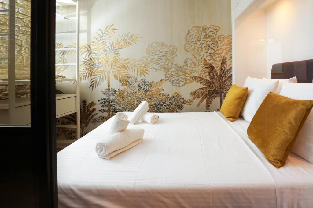 Le Palais D'Alienor - Parking Gratuit Apartment Carcassone Exterior photo